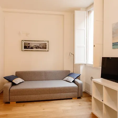 Am9 Design Open Space In Center Appartement